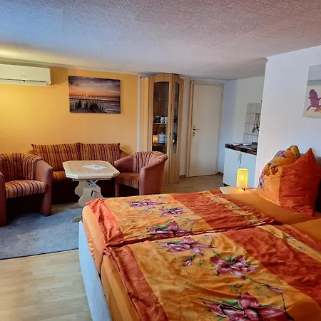 Grosszuegiges Mit Blick Zum Park Inkl Klimaanlage Apartmán *